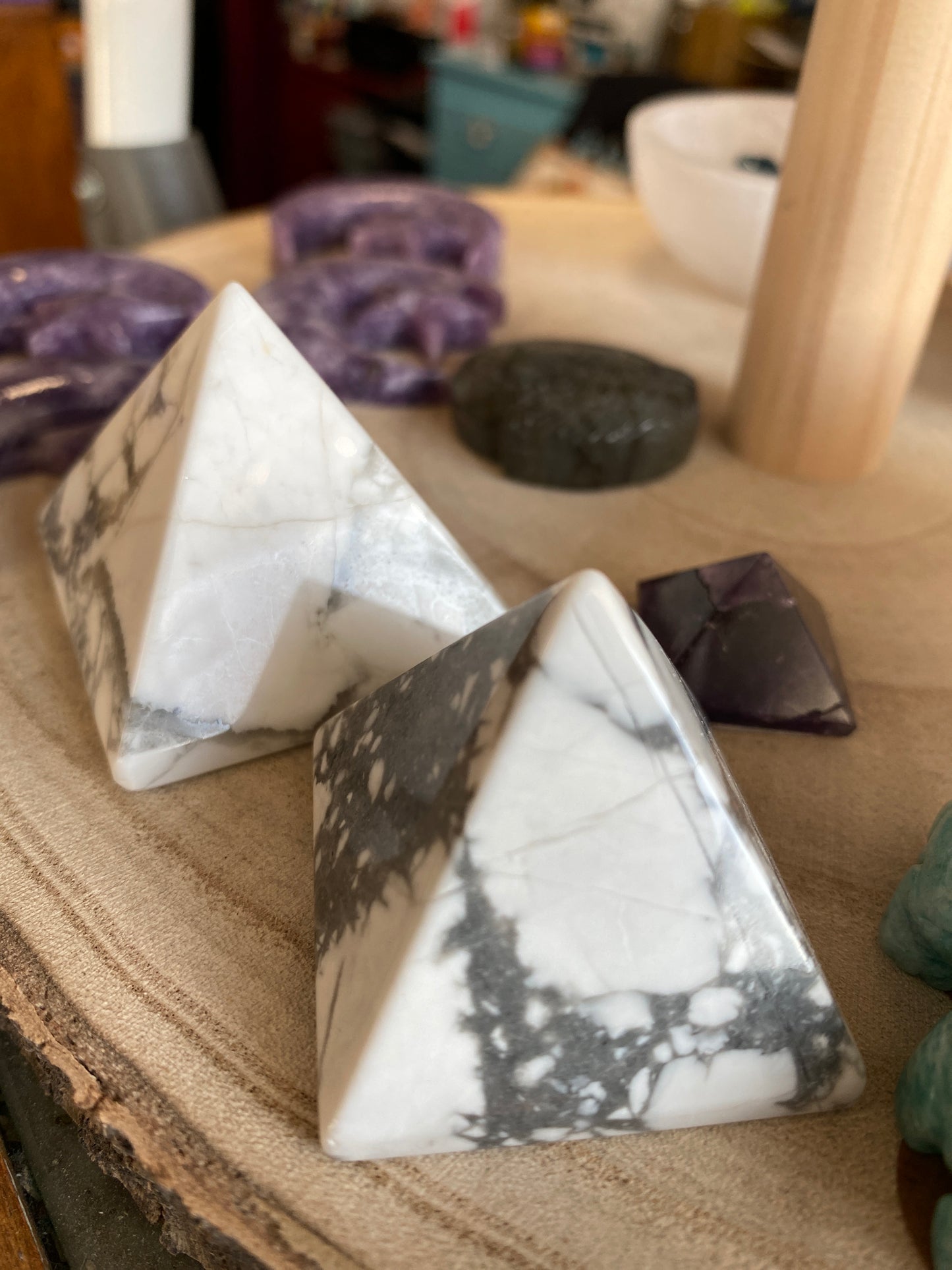 Howlite Pyramid