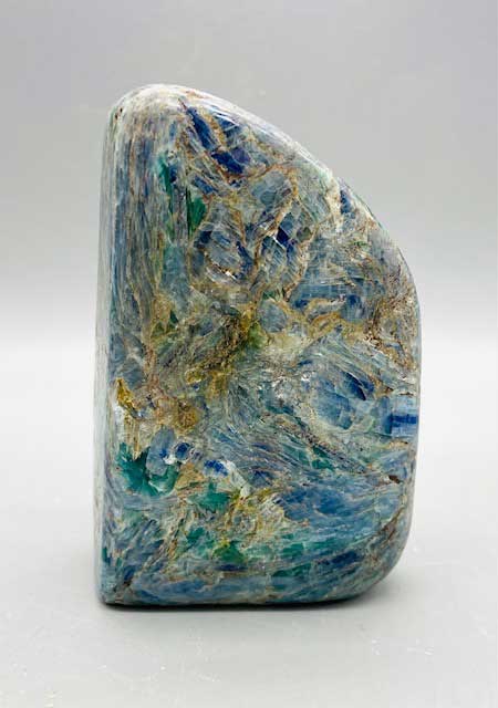 .4-.7# Kyanite free shape