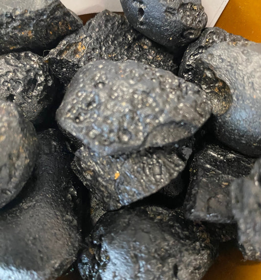 Tektite untumbled stones