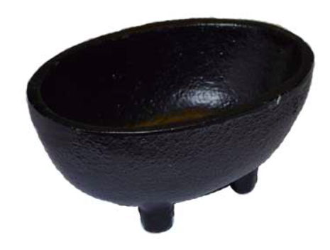 1 3/4" Oval cast iron cauldron